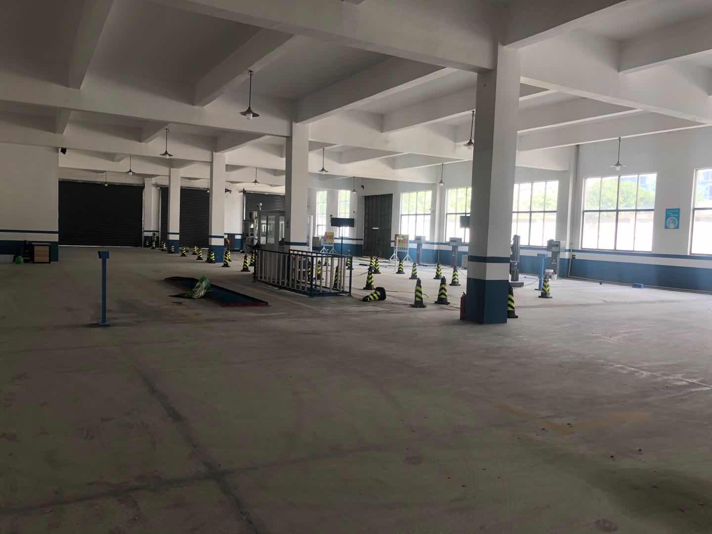 車檢車間左后